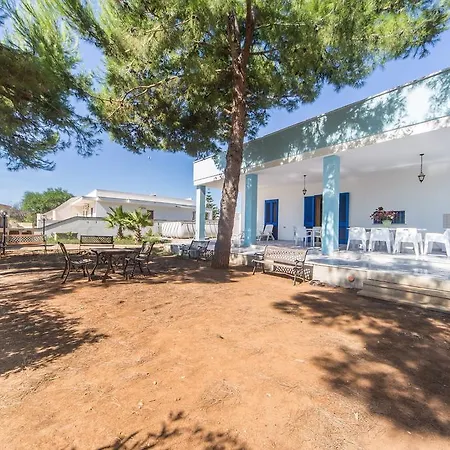 Azzurra Villa *